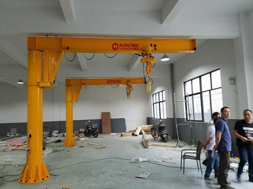 豪鋼起重機(jī)與阿波羅電子達(dá)成合作 提供懸臂吊一臺