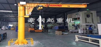 蘇州市艾西依鈑金訂購的1t懸臂吊 蘇州市艾西依鈑金訂購的1t懸臂吊